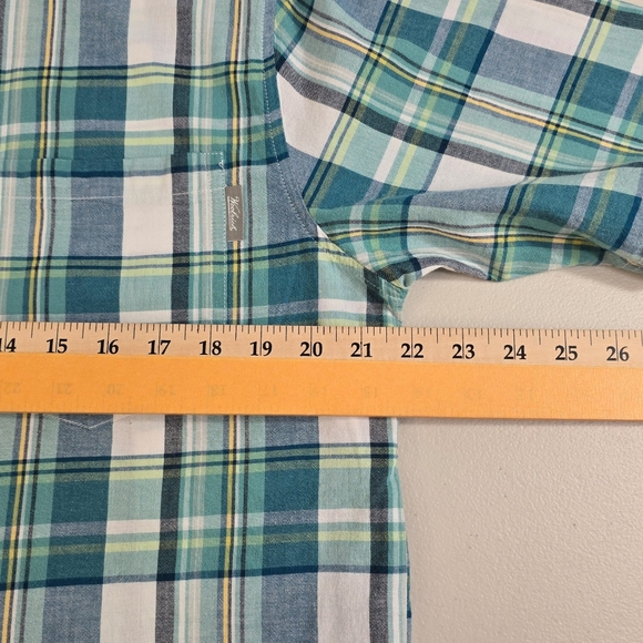 Vintage Woolrich Men's Green  Plaid Short Sleeve Button Up Shirt Size M - Picture 8 of 11